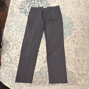 Dockers Men's Dark Gray Chinos
